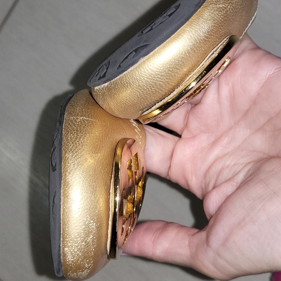 Tory Burch Gold Metalic Flats - Picture 3 of 10